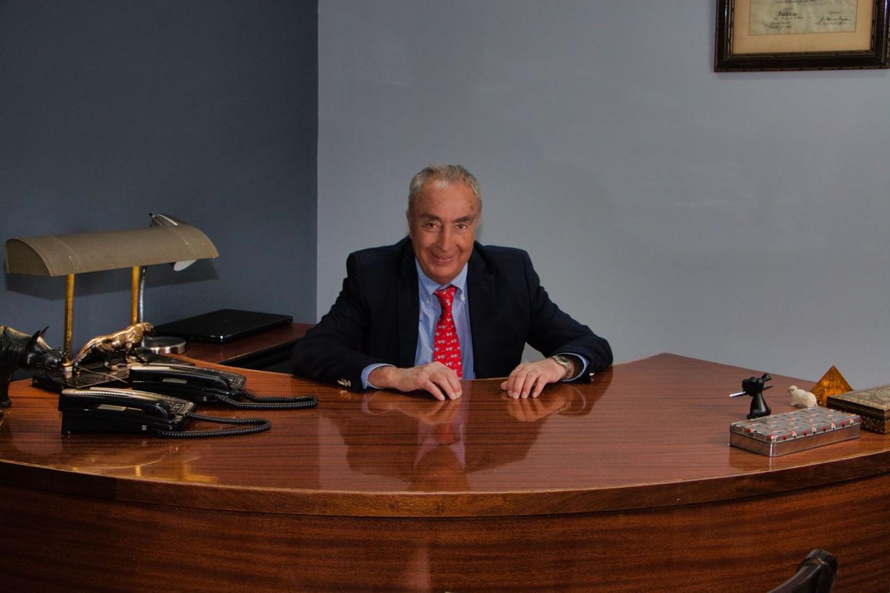 Dr. José Alberto González García
